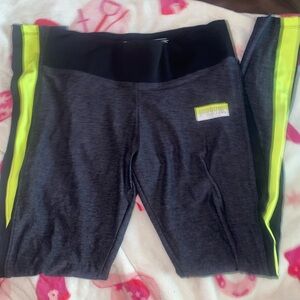 PINK Victoria's Secret Ultimate Yoga Leggings